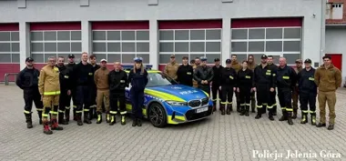 Strażacy OSP szkolili się z policjantami. Poznali zasady zabezpieczania wypadków